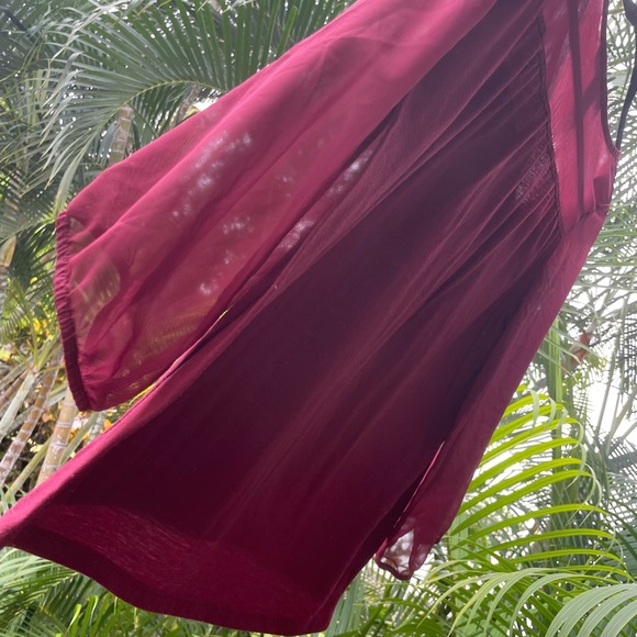 American rag wine/burgundy top size medium - Picture 4 of 4